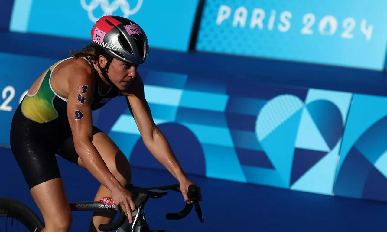 Vittoria Lopes triatlo revezamento paris 2024 Brasil Olimpíada Jogos Olímpicos