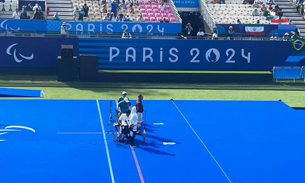 Reinaldo Charão e Jane Karla no tiro com arco misto dos Jogos Paralímpicos de Paris-2024