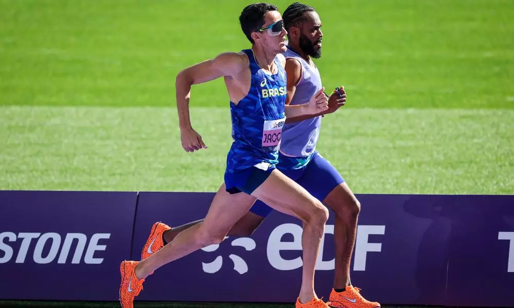 Yeltsin Jacques nos 1500 m T11 dos Jogos Paralímpicos de Paris-2024