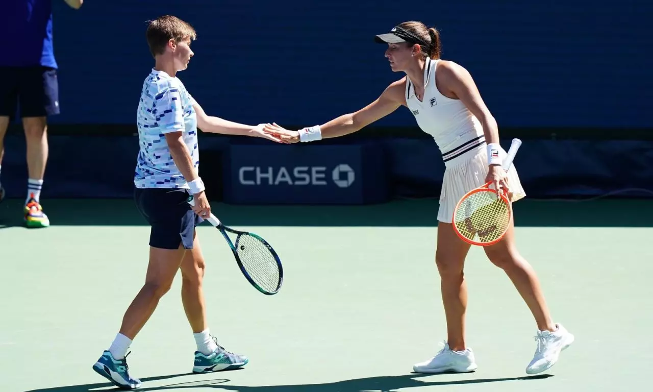 Luisa Stefani Demi Schuurs US Open tênis tênis duplas