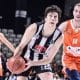 Jogadores do Besiktas e do Ratiopharm Ulm na partida pela Eurocup