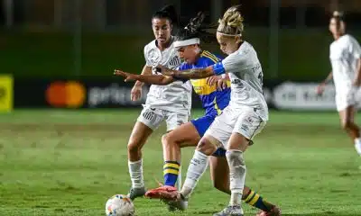 Jogadoras do Santos e do Boca Juniors durante as quartas da Libertadores