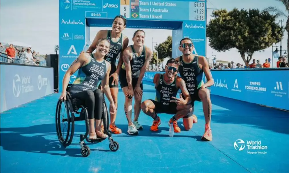 Revezamento Misto no Mundial de Paratriatlo