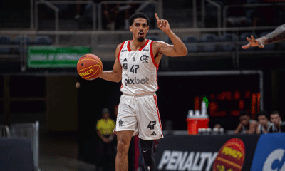 Alexey na partida entre Flamengo e Pinheiros no NBB, PATO BASQUETE, ONDE ASSISTIR
