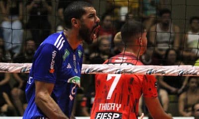 Na imagem, Wallace, do Cruzeiro, vibrando com ponto. Foi eleito Craque Viva Vôlei.