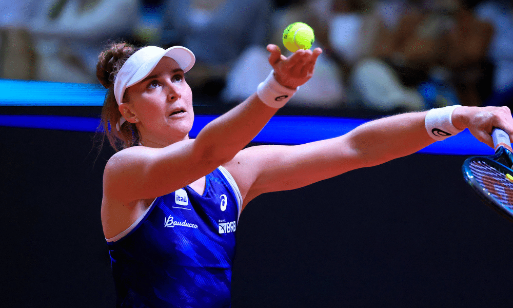 Bia Haddad em quadra pela Billie Jean King Cup (Luiz Candido/CBT), brasil