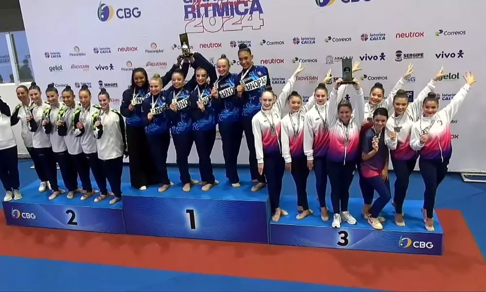 Pódio do conjunto adulto no Campeonato Brasileiro Ilona Peuker