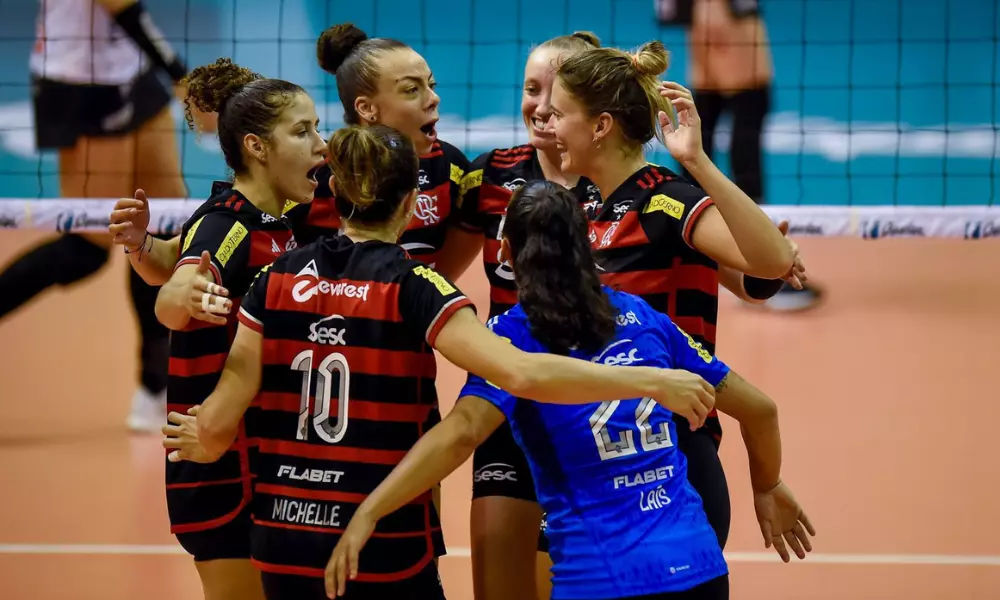 Jogadoras do Sesc Flamengo celebrando em partida da Superliga Feminina (Marcelo Cortes/CRF)
