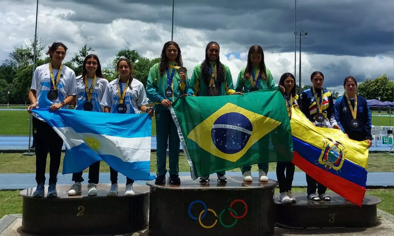 Ana Clara Bezerra Nicole Faria Flávia de Souza brasil pan-americano de pentatlo moderno júnior equipes feminino