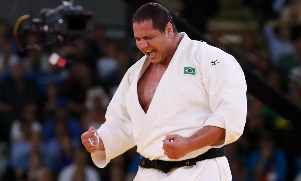 Rafael SIlva vibra com a medalha olímpica em Londres 2012.Foto: Daniel Ramalho/AGIF/COB