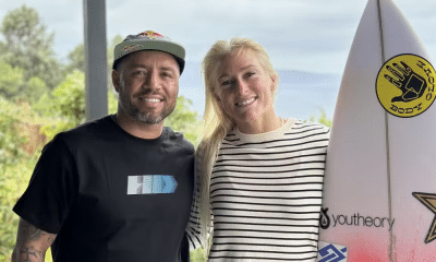 Tatiana Weston-Webb e Adriano Souza, o Mineirinho, posando para foto juntos