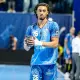 Bryan Monte, que joga a Liga Europa, em jogo da Champions League. Brasileiro vai disputar seu segundo Mundial de handebol masculino