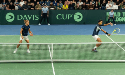 Rafael Matos e Marcelo Melo em ação contra a França pela Copa Davis — Foto: André Gemmer/Green Filmes