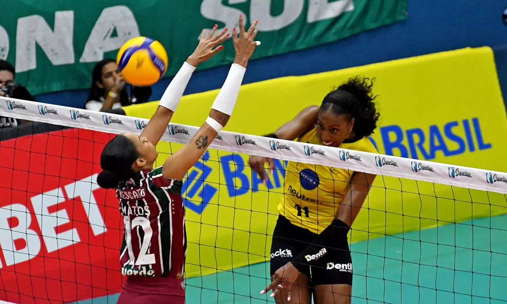 Praia x Fluminense - Superliga