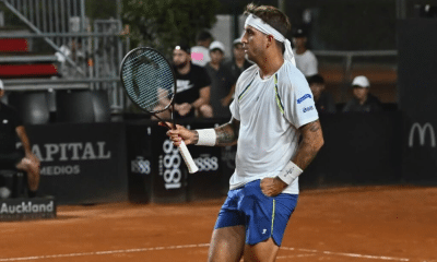 Felipe Meligeni em partida do ATP 250 de Buenos Aires contra Thiago Monteiro