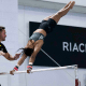Chico Porath treinando Rebeca Andrade em camp da seleção brasileira de ginástica artística