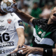 Ed Silva em quadra pelo Sporting na Champions League de handebol