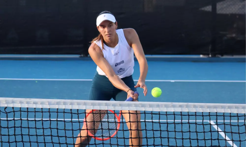 Luisa Stefani no WTA 1000 de Duabi