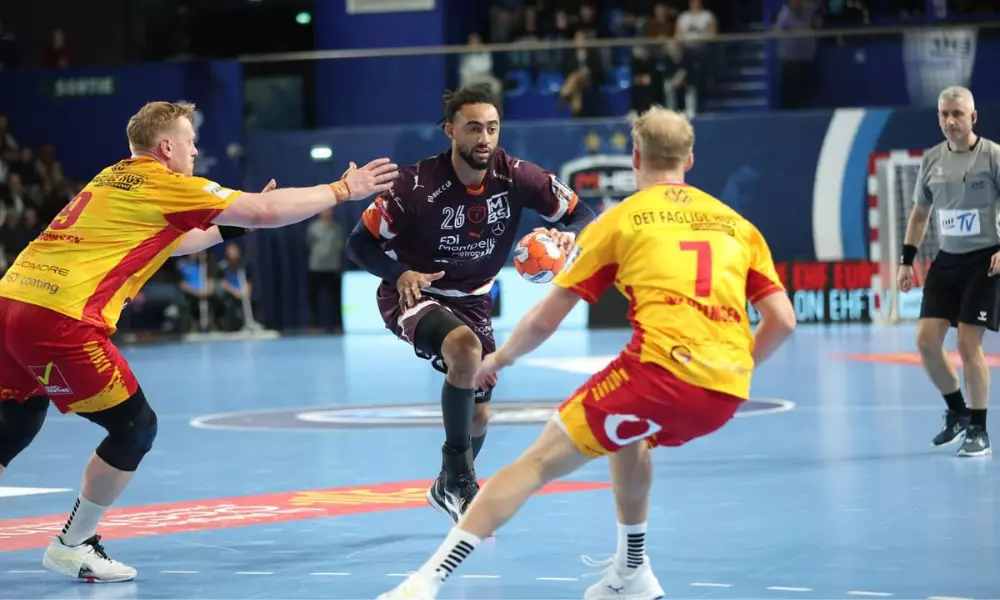 Bryan Monte em jogo da Liga Europeia de handebol masculino