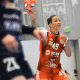 Pati Matielli em jogo do Zagleibe Lubin na Liga Polonesa de handebol