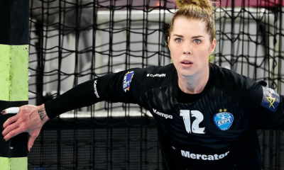 Babi Arenhardt em jogo do Krim na Champions League de handebol feminino