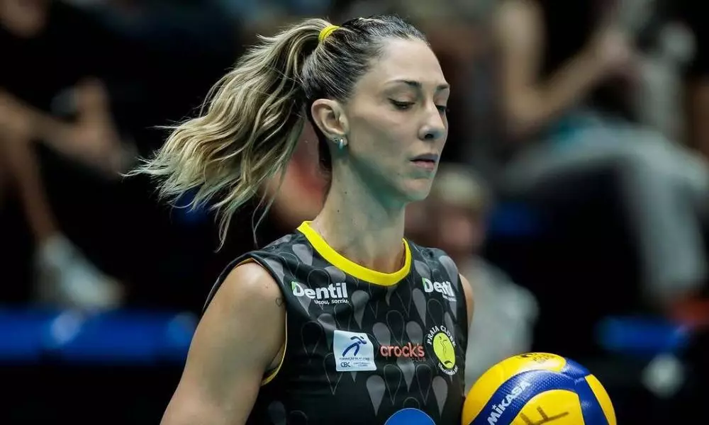 Praia Clube, carol gattaz, brusque, superliga, feminina
