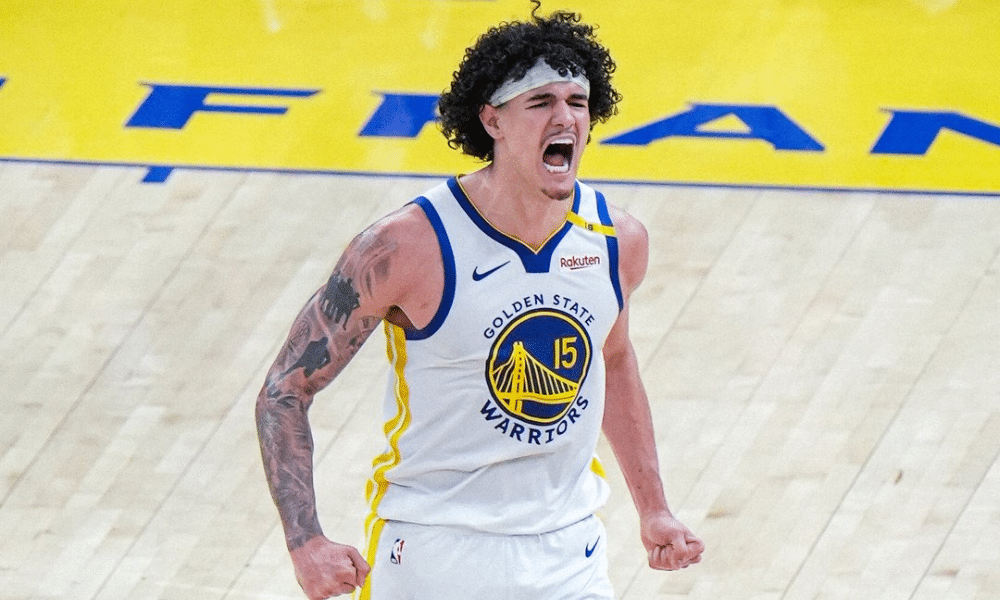 Gui Santos comemora cesta em vitória do Golden State Warriors sobre o Detroit Pistons na NBA