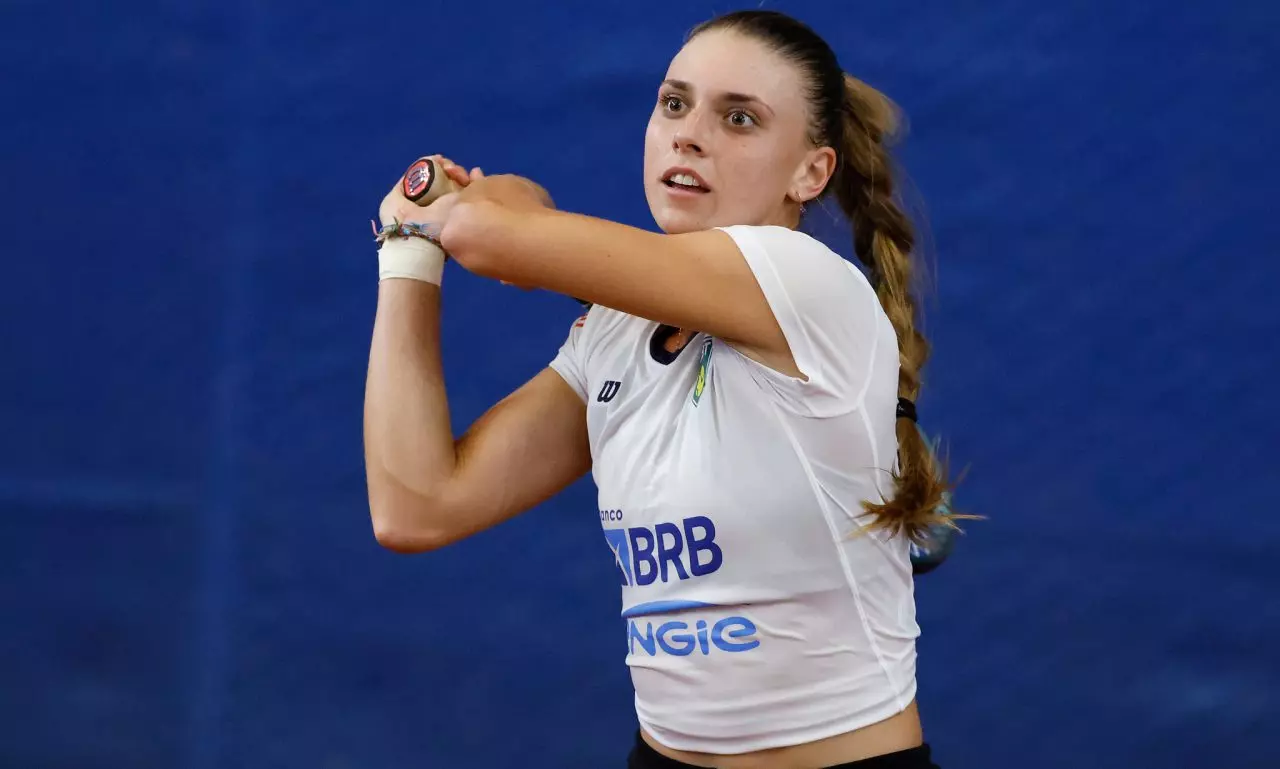 Luiza Fullana tênis Billie Jean King Cup Brasil República Tcheca Espanha
