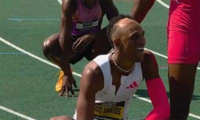 Na imagem, Alison dos Santos comemorando a vitória nos 400m rasos.