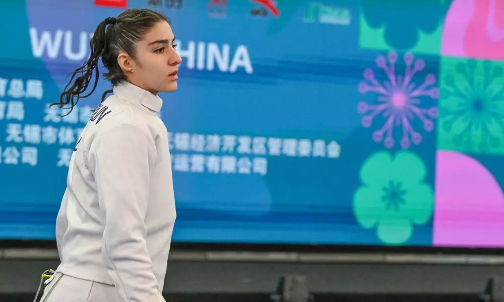 Pietra Brazolin fica entre as 64 melhores no Mundial de espada cadete (Augusto Bizzi/Eva Pavia Gomez/Luca Pagliaricci/FIE)