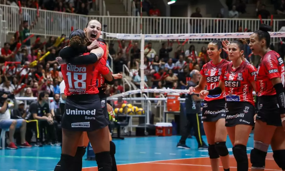 Sesi Bauru elimina Praia Clube e vai à final da Superliga feminina