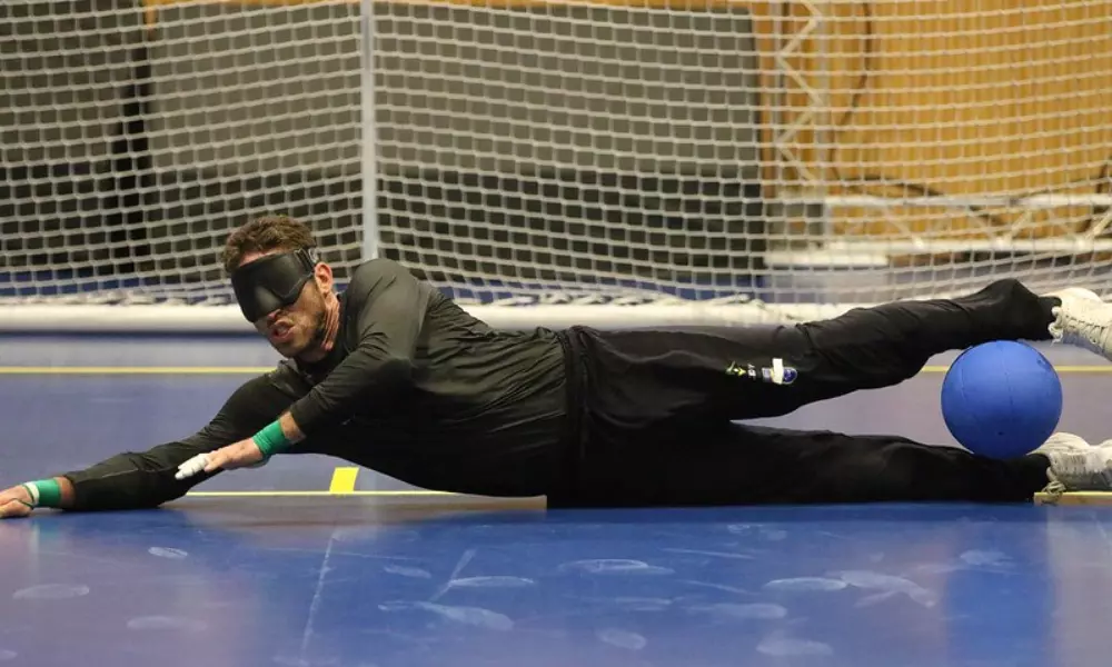 Jogador da seleção brasileira de goalball na Copa das Nações