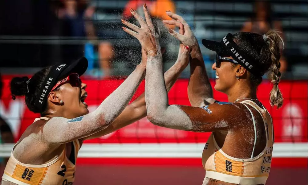 Thâmela/Vic na Etapa de Saquarema do Circuito Brasileiro de vôlei de praia contra Duda/Ana Patrícia