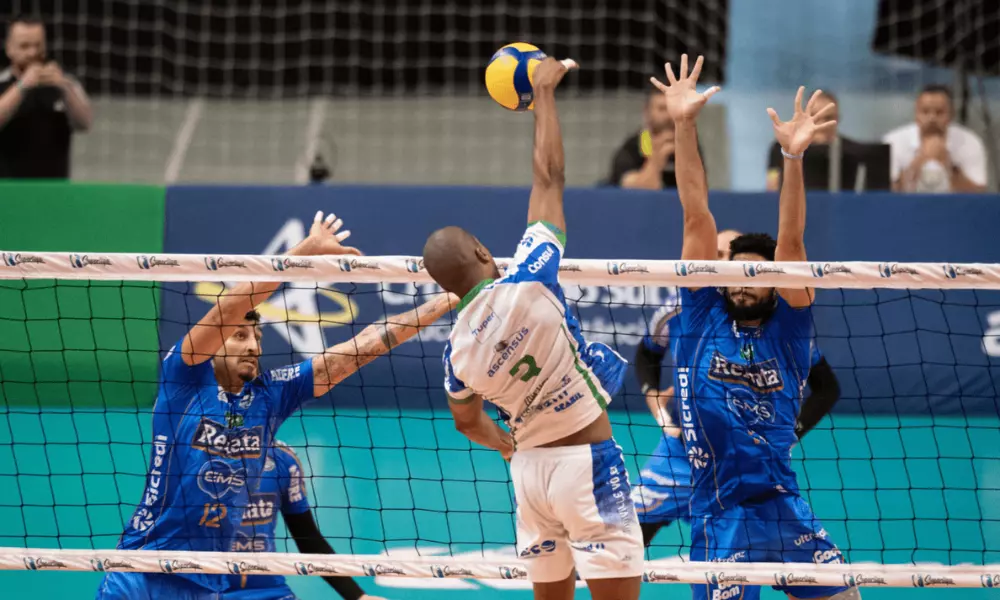 Joinville contra o Vôlei Renata pela Superliga