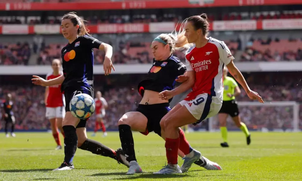 Jogadoras do Arsenal e do Lyon pela Champions League