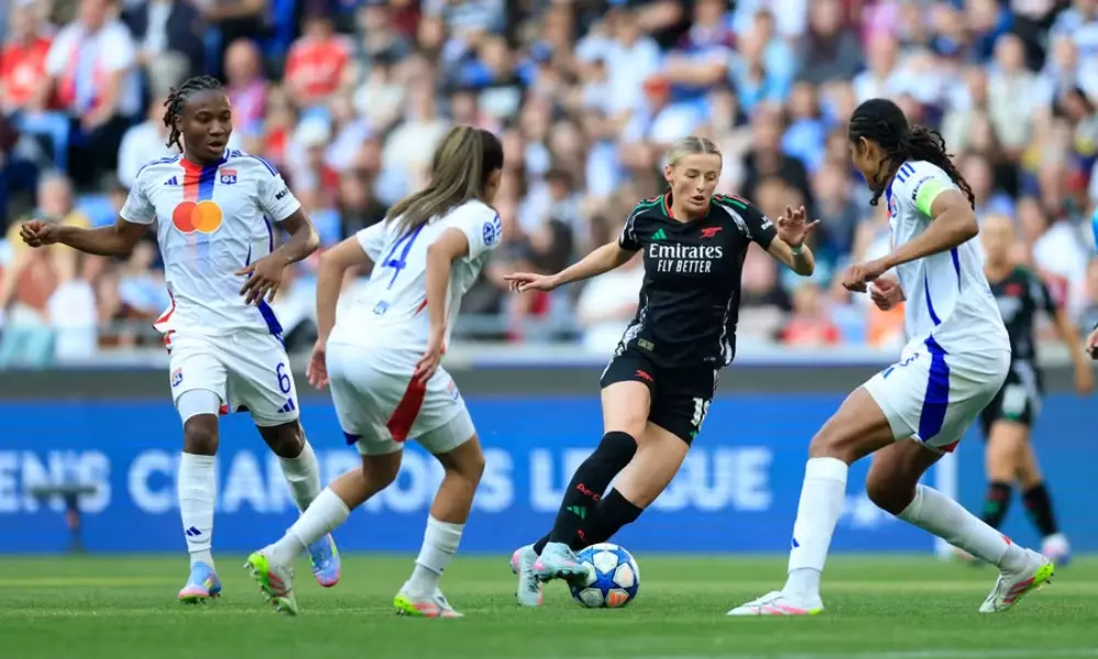 Jogadoras do Arsenal e do Lyon pela Champions League