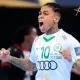 Bruna de Paula comemora após gol do Gyori na Champions League de handebol feminino