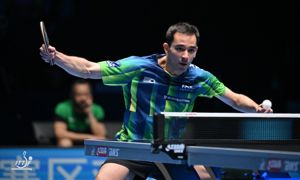 Hugo Calderano vence semifinal da Copa do Mundo de tênis de mesa em Macau