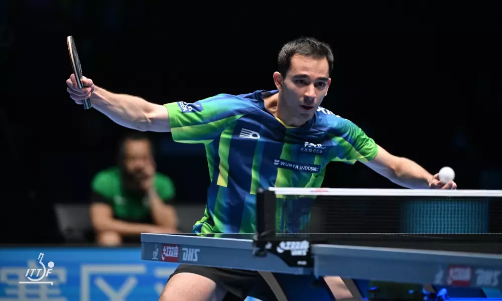 Hugo Calderano vence semifinal da Copa do Mundo de tênis de mesa em Macau