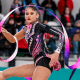 Nicole Pírcio manuseia a fita em prova da seleção brasileira de conjunto