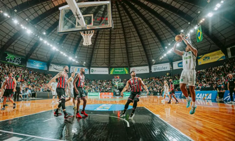 Bauru Basket x São Paulo - playoffs do NBB