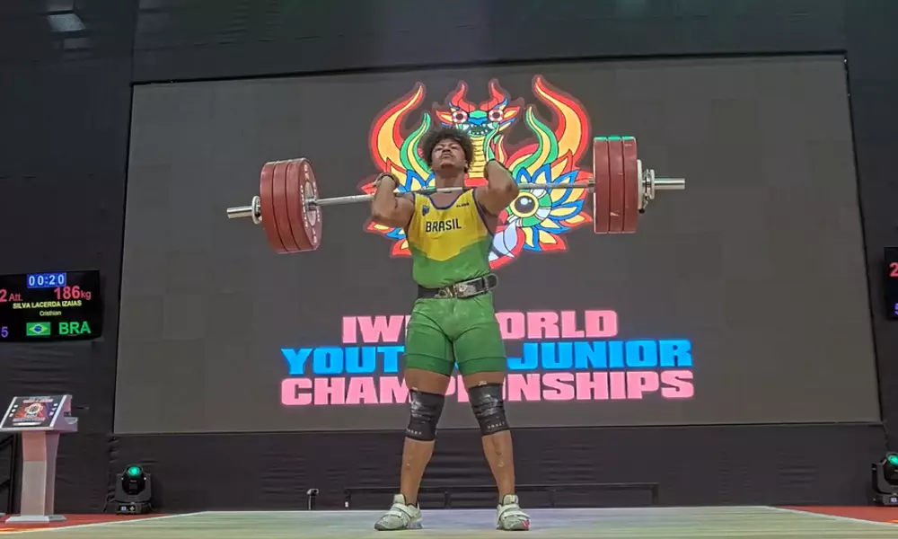 Cristhian Izaías competiu na categoria acima de 109kg. Mundial de Levantamento de Pesos