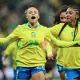 Dudinha em Brasil x Japão - Amistoso de futebol feminino