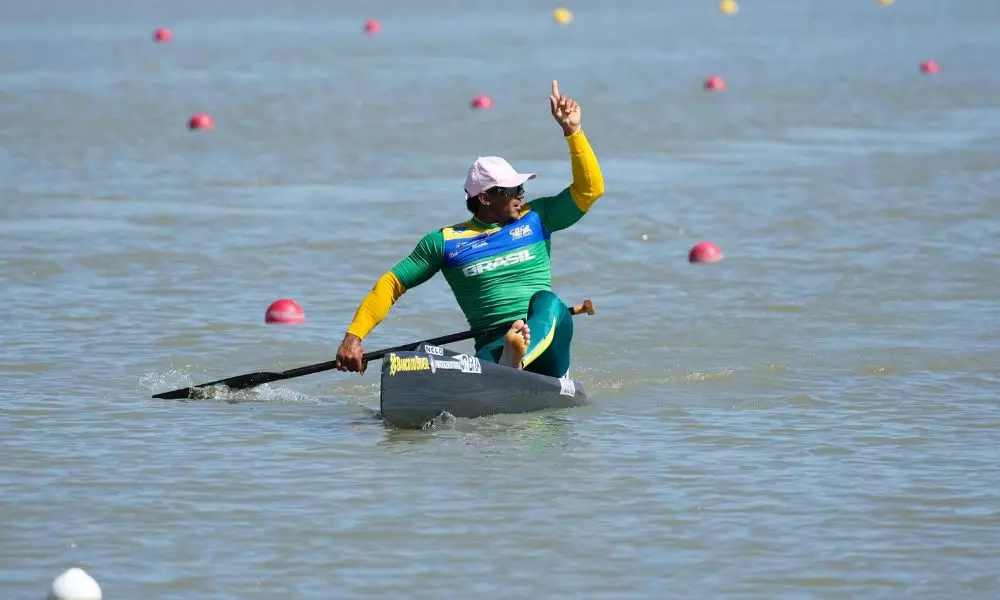 Isaquias Queiroz conquistou a medalha de ouro do C1 500 m na Copa do Mundo de Szeged de canoagem velocidade