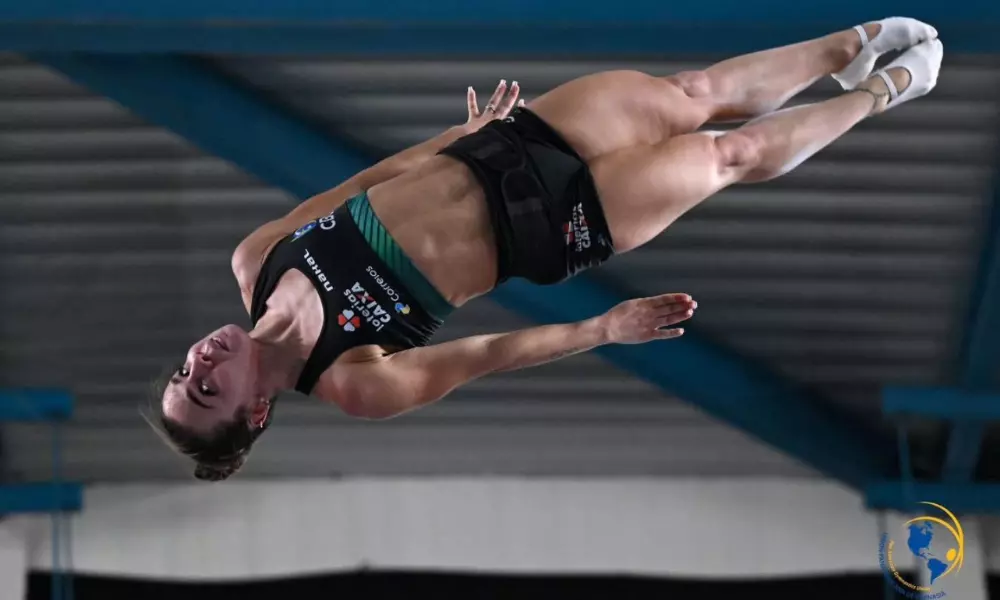 Camilla Gomes no Campeonato Pan-Americano de ginástica de trampolim