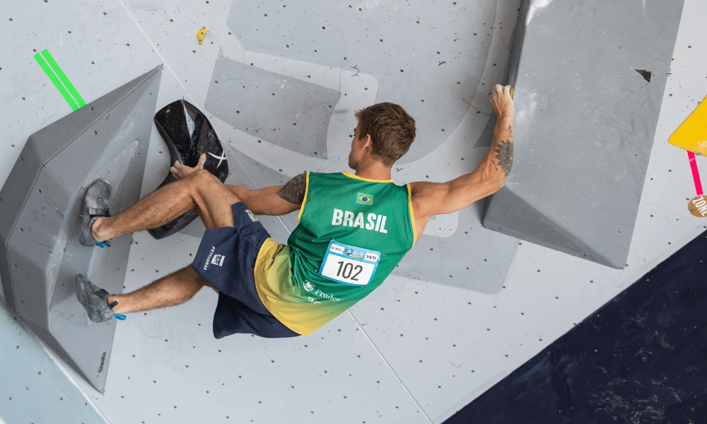 Felipe Ho na Copa do Mundo de escalada