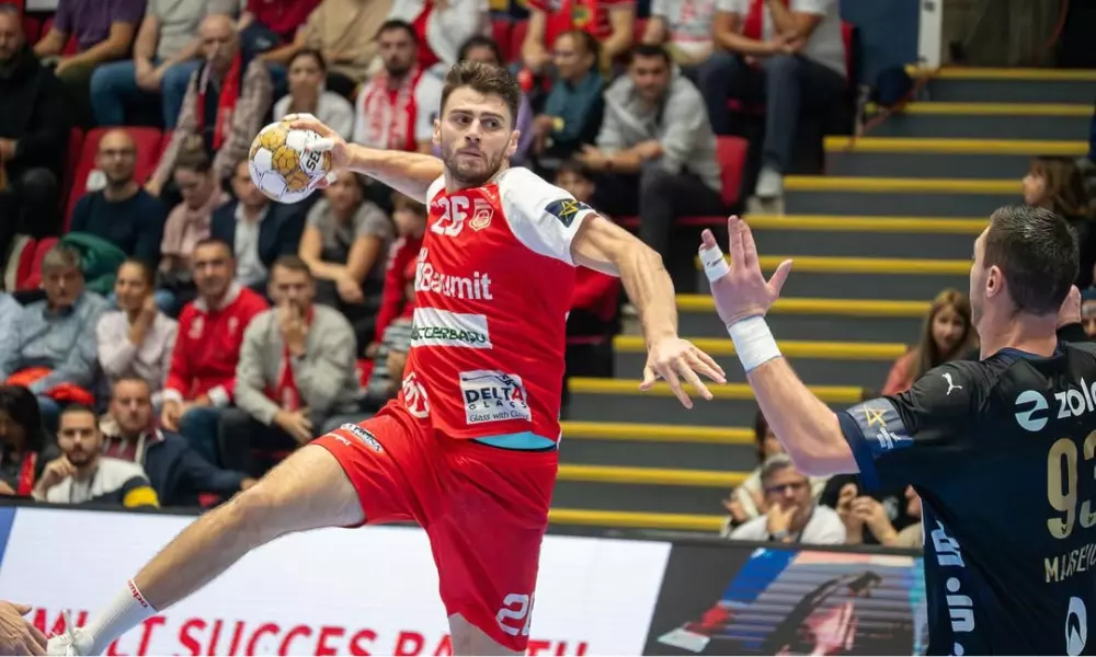 Haniel Langaro em quadra pelo Dinamo Bucareste
