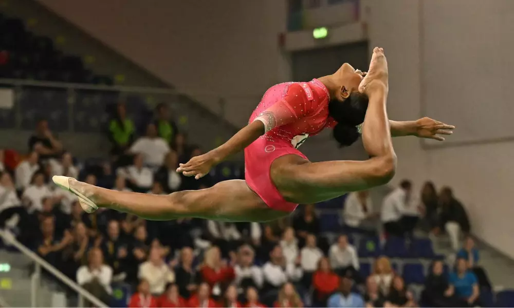 Julia Coutinho na Copa do Mundo de ginástica artística em Koper na Eslovênia