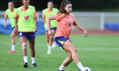 Angelina - Brasil x França - Seleção Brasileira Futebol Feminino