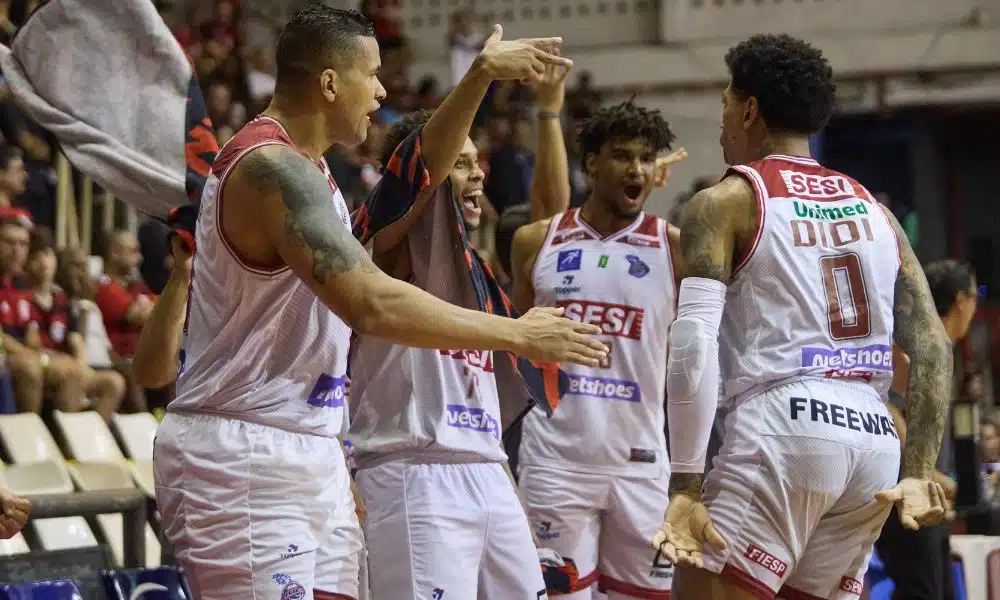 Franca elimina Flamengo no Rio e mantém vivo o sonho do tetra no NBB